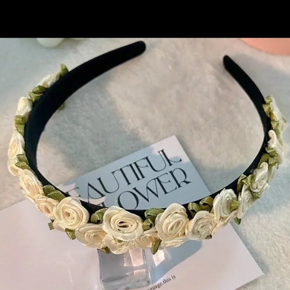 New Ivory Rosettes  Headband Boutique item